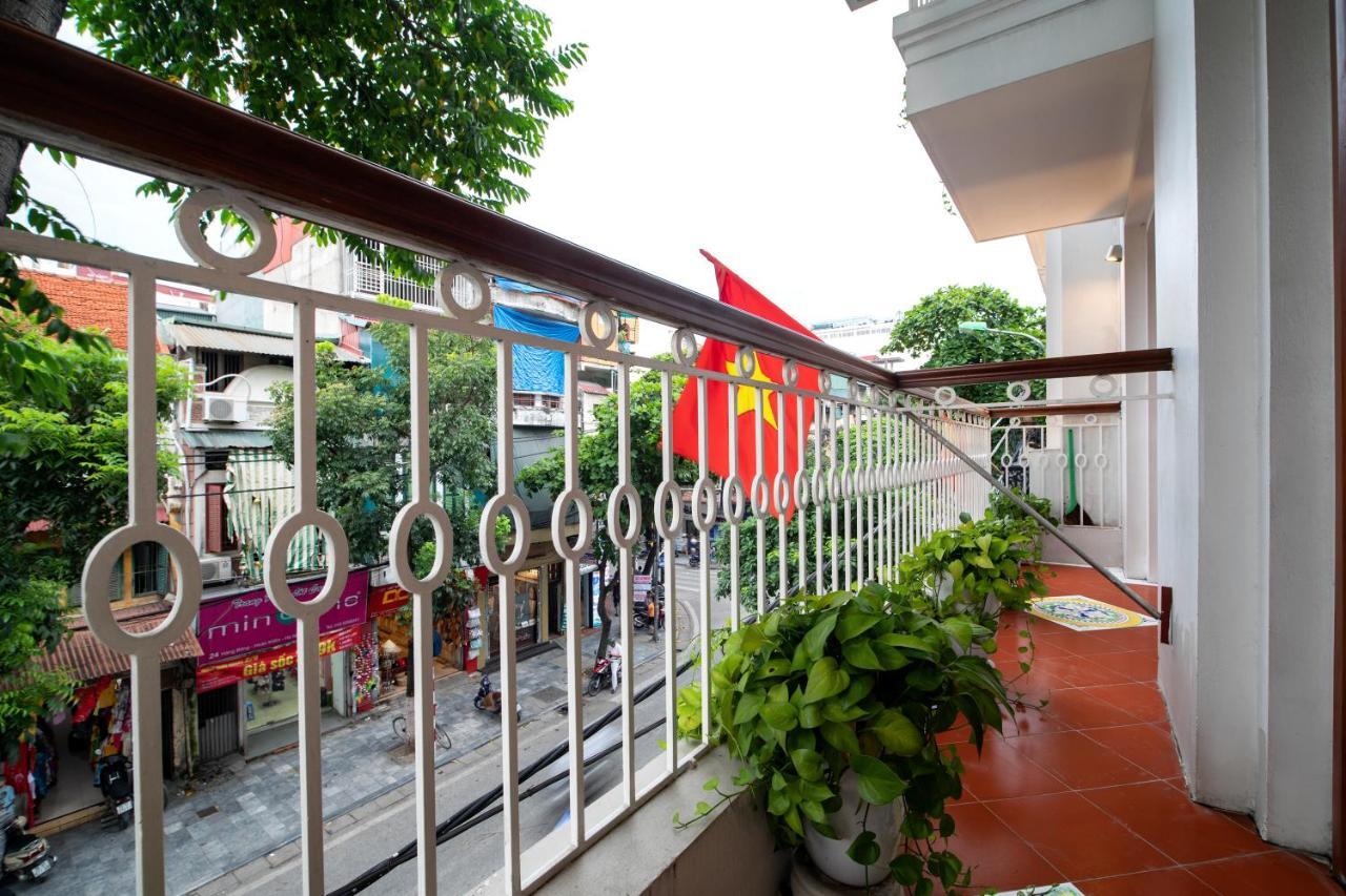 Hai Bay Hotel & Restaurant Hanoi Exterior photo
